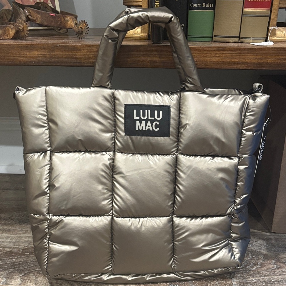 Metallic puffer LuLU MAC purse NEW
